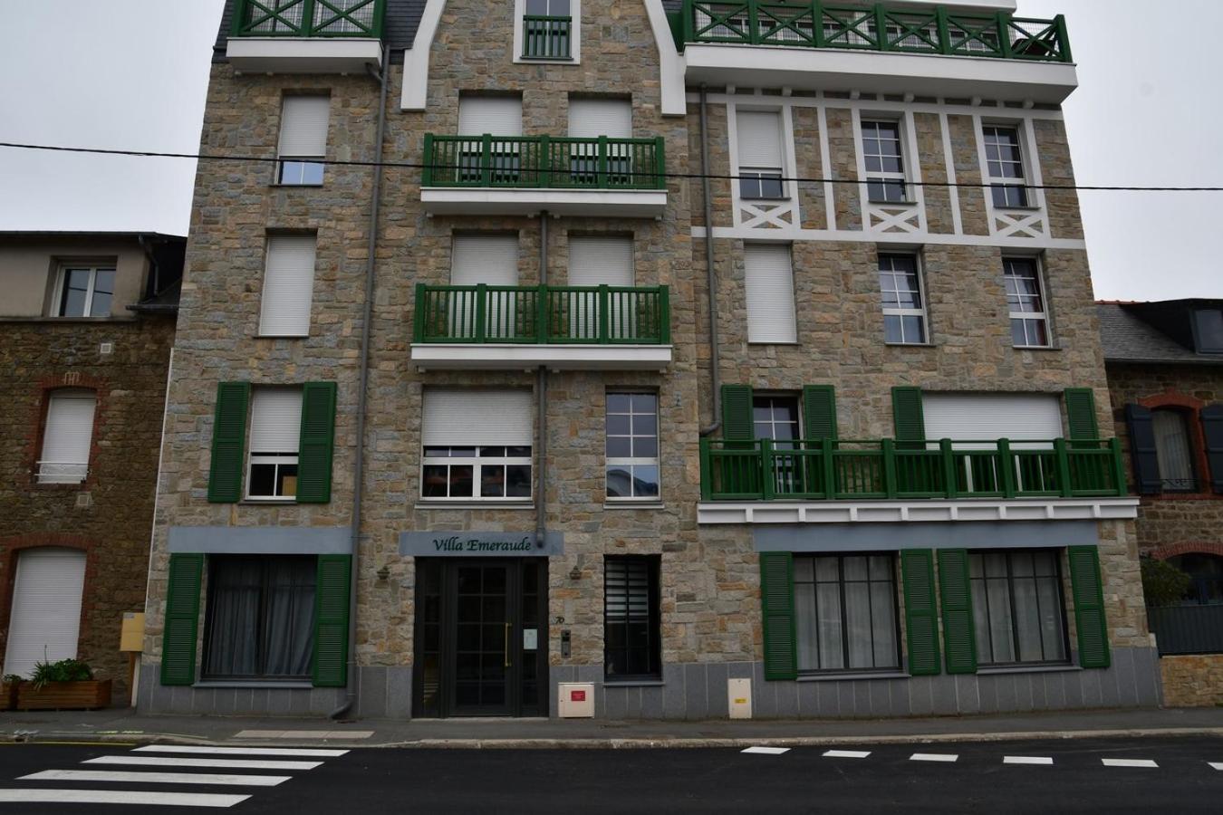 Studio Neuf A Louer A Dinard 3 Nuits Minimum Esterno foto